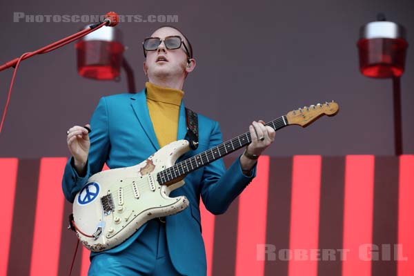 TWO DOOR CINEMA CLUB - 2019-08-25 - SAINT CLOUD - Domaine National - Grande Scene - 